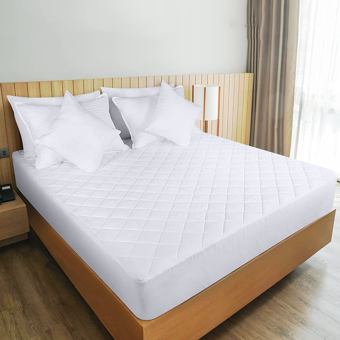 Elastic Fitted Style Water Resistant Cotton Quilted Mattress Protector - White